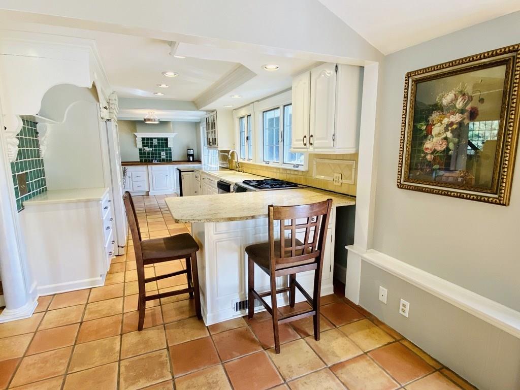 110 Quarry Road West Springfield, MA 01089 - Photo 11 of 42 Gallery Image 11