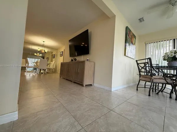 $5,500 | 1102 Duncan Circle, Unit 104, Palm Beach Gardens, FL 33418