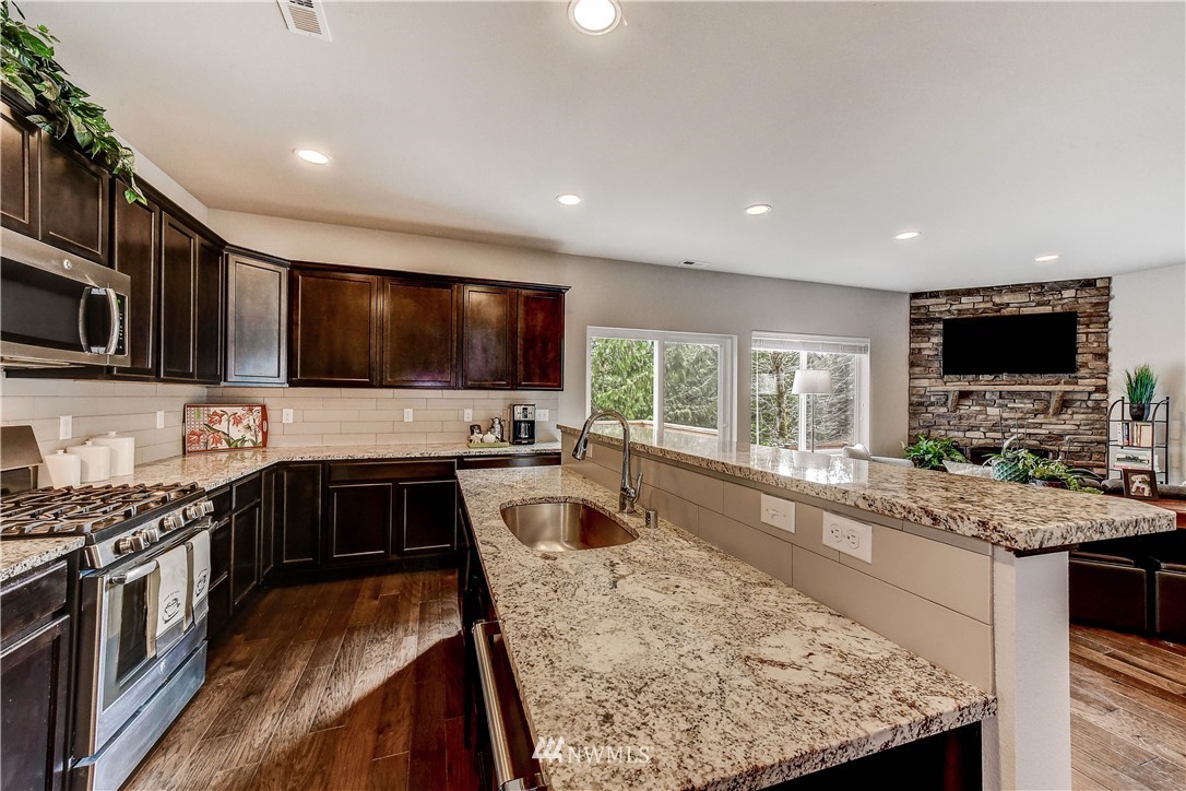 102 157th Lane Southeast, Unit 31 Bothell, WA 98012 - Photo 10 of 25