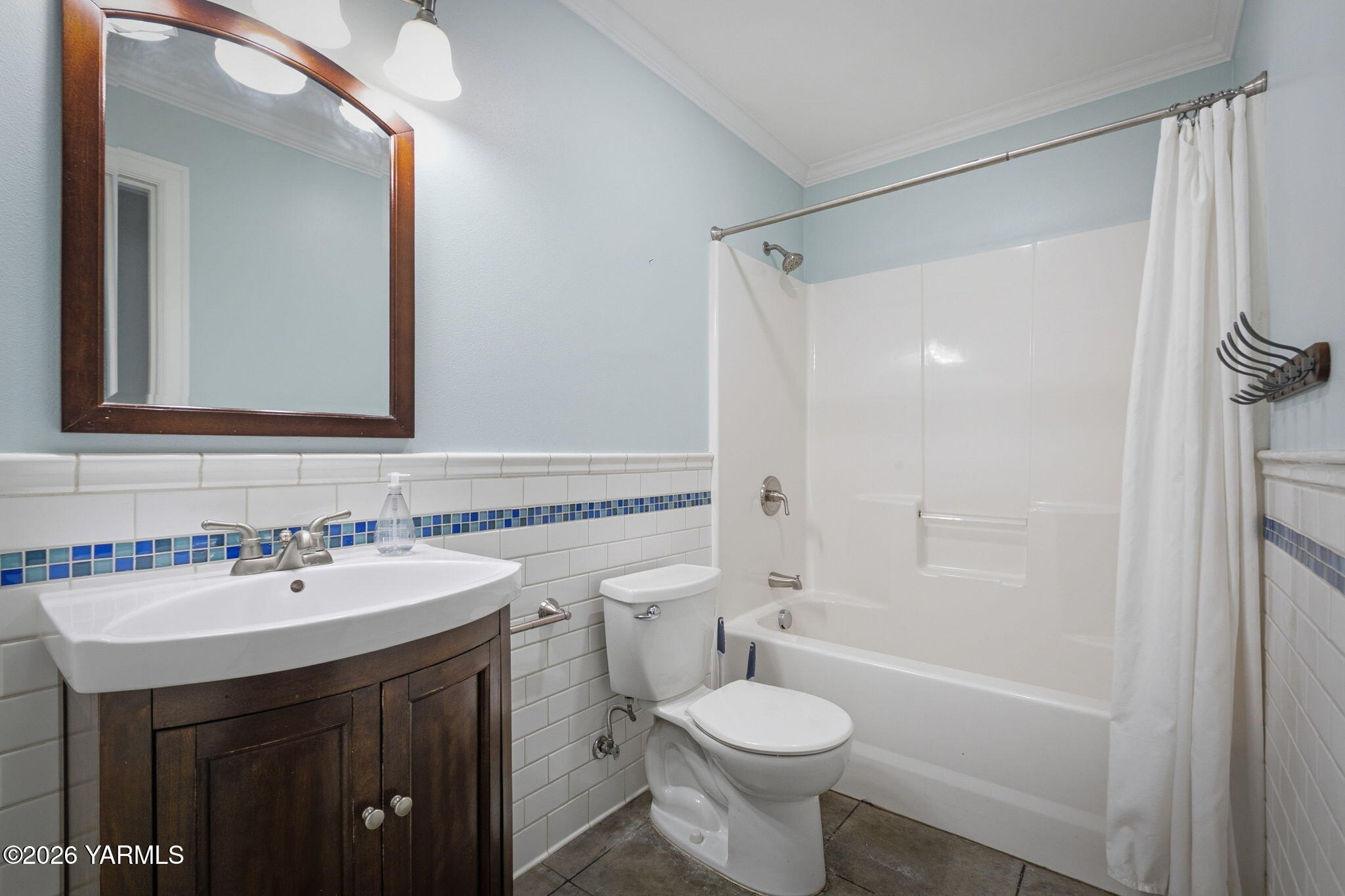 121 Rattlesnake Lane Naches, WA 98937 - Photo 23 of 44 Bathroom 2 - Main House