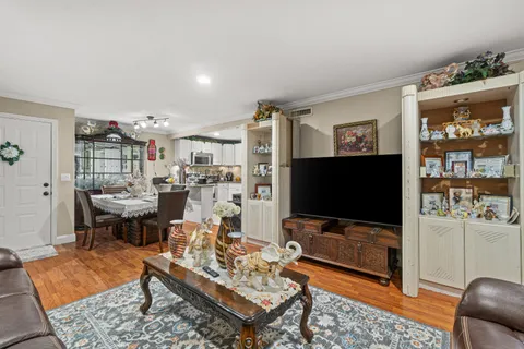 $235,000 | 526 Shady Pine Way, Unit D2, Greenacres, FL 33415