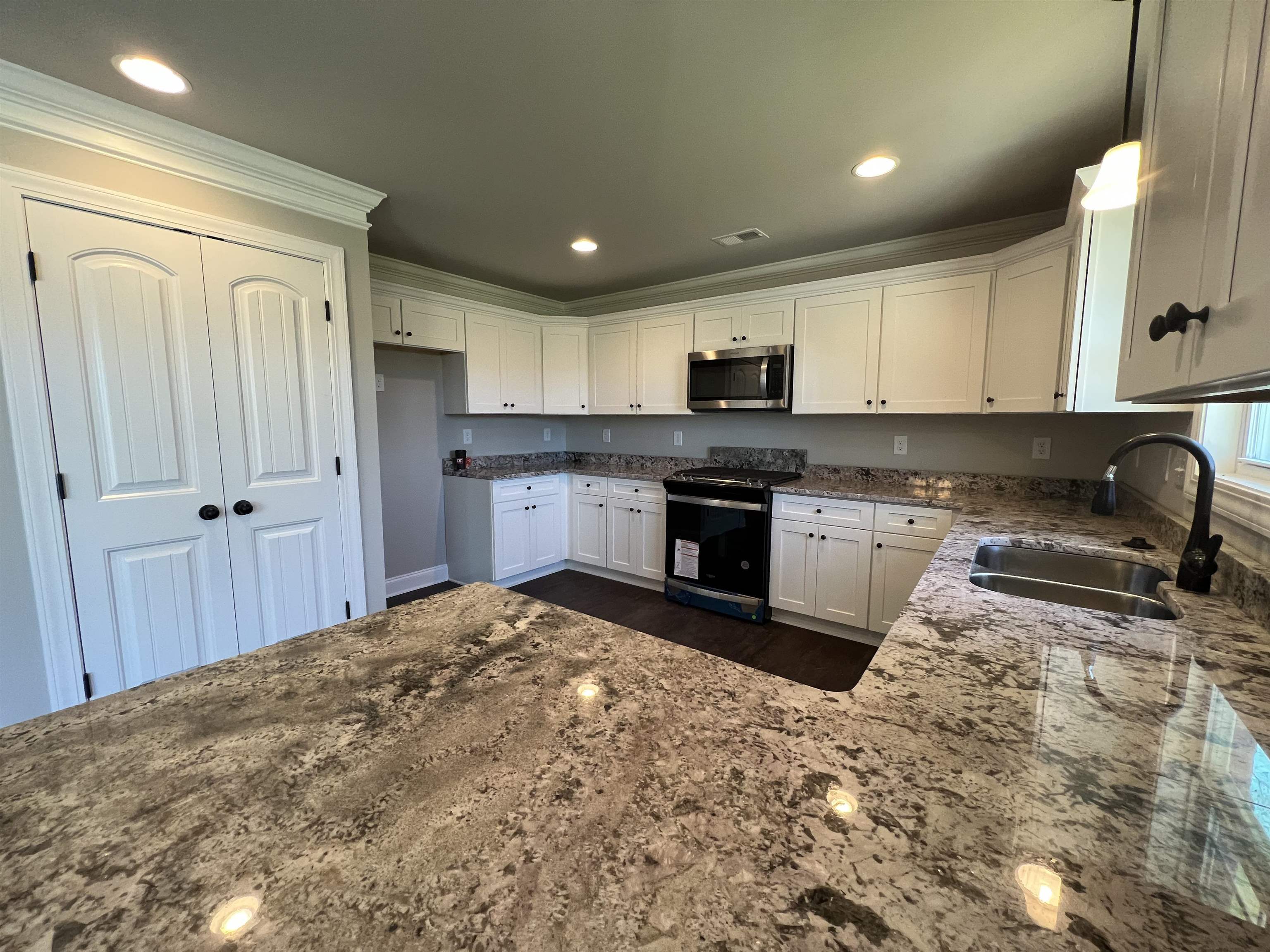 291 Cherokee Creek Road Gaffney, SC 29341 - Photo 7 of 16