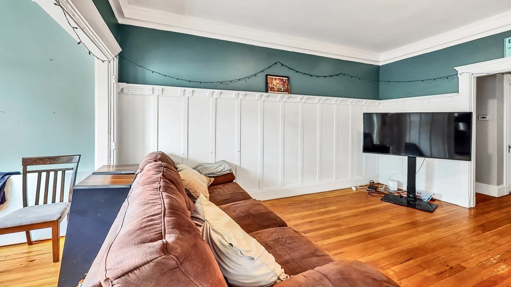 142 Sutherland Road Boston, MA 02135 - Photo 15 of 42