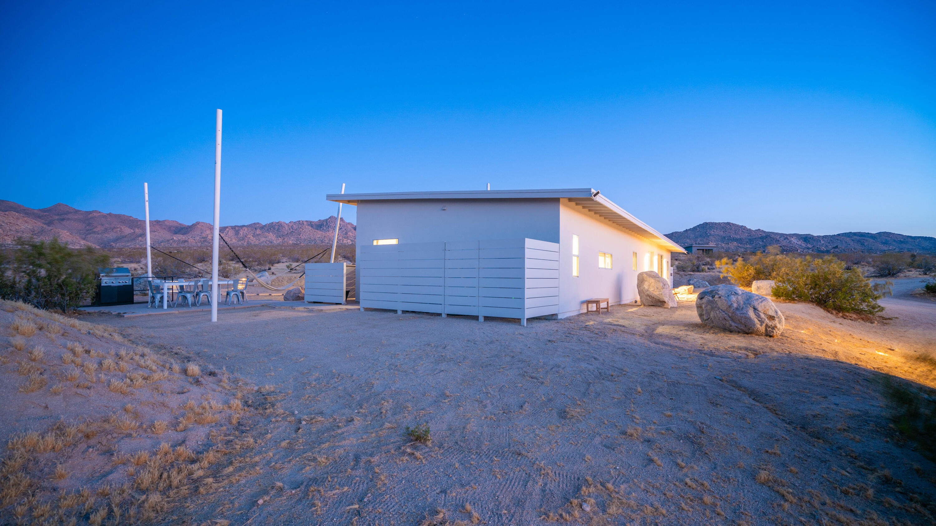 7245 Sun View Road Twentynine Palms, CA 92277 - Photo 19 of 56 7245 Sun View Twilight-19