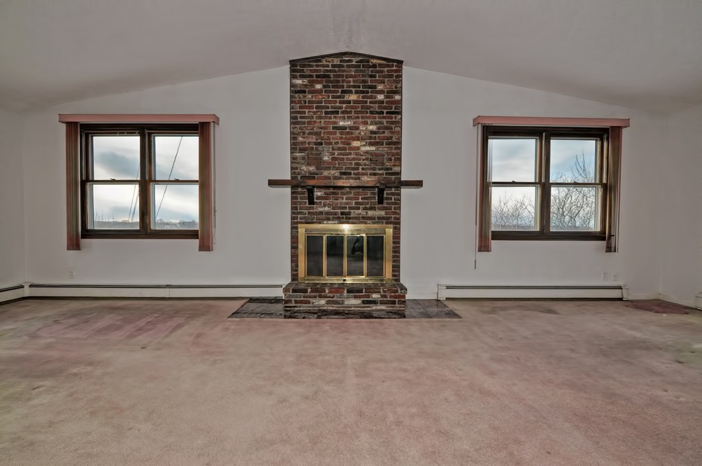 4 Reservoir Road Gloucester, MA 01930 - Photo 5 of 30 Gallery Image 5