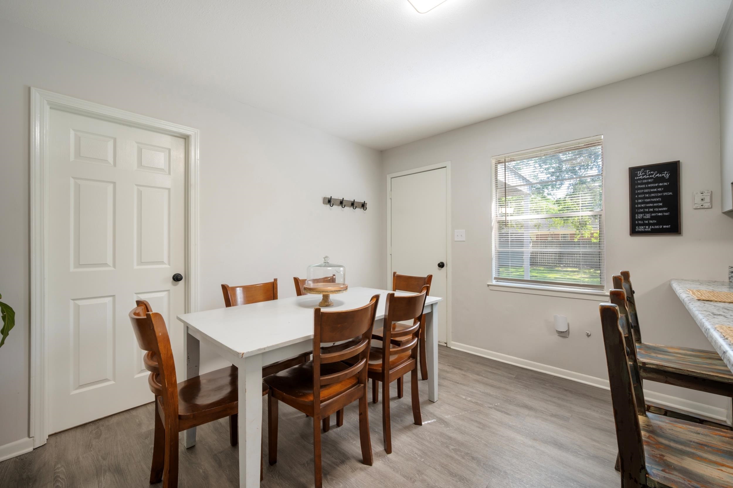 400 Collier Avenue Bay Minette, AL 36507 - Photo 6 of 17 Dining Area