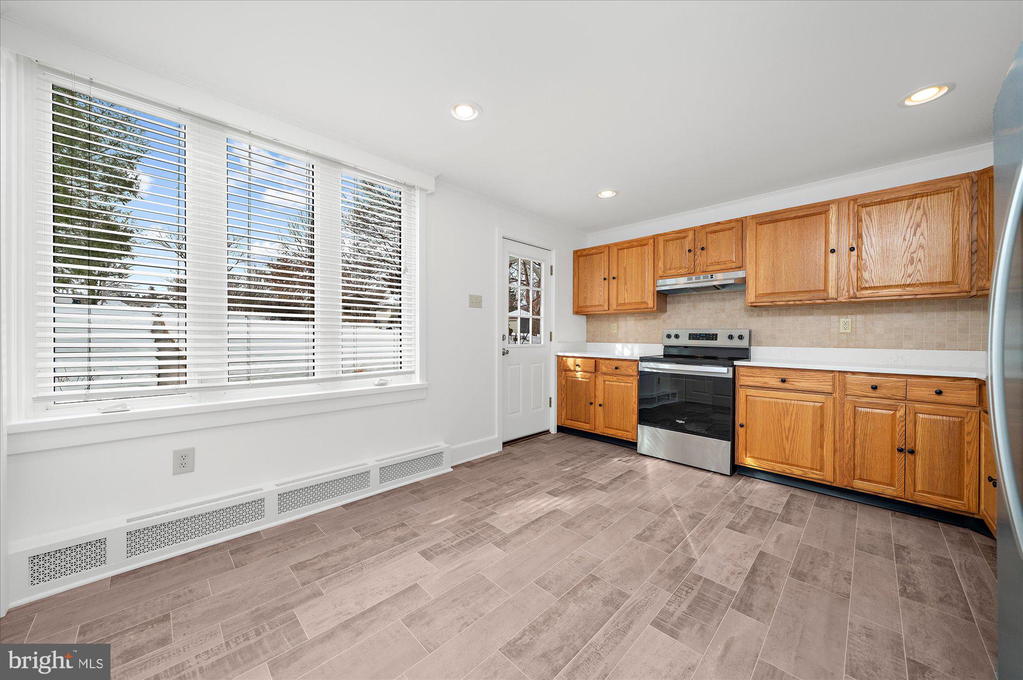 526 Nutt Road Phoenixville, PA 19460 - Photo 4 of 25