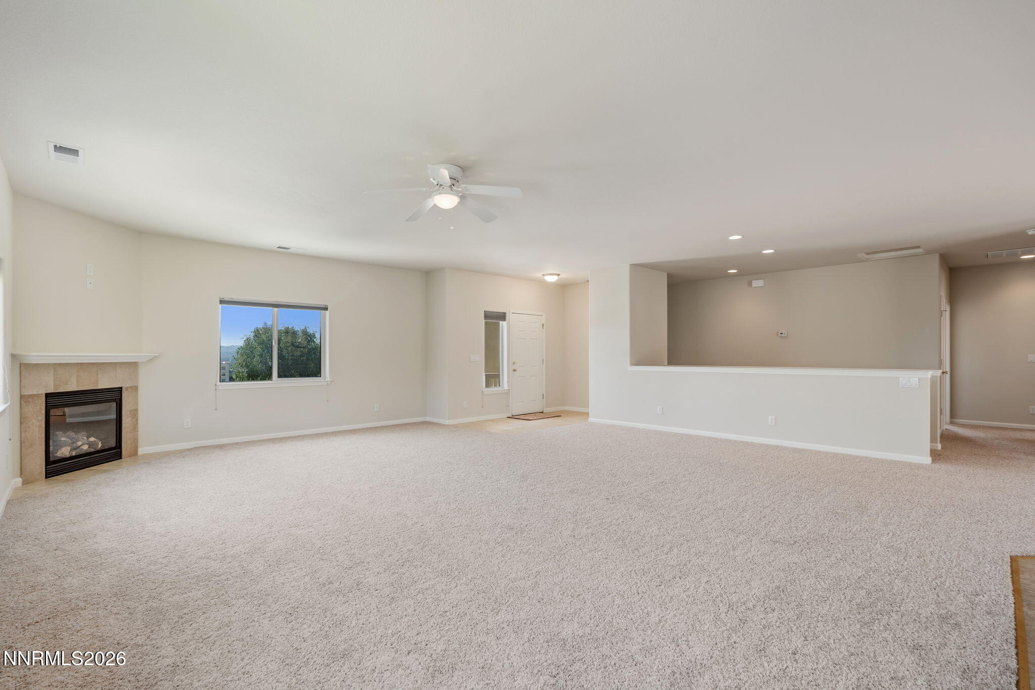 955 Demos Court Reno, NV 89512 - Photo 5 of 48 13-web-or-mls-DSC04078