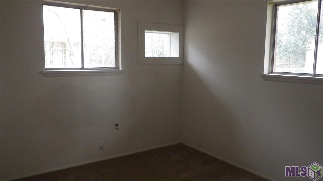 246 Emerald Road Baton Rouge, LA 70810 - Photo 5 of 10