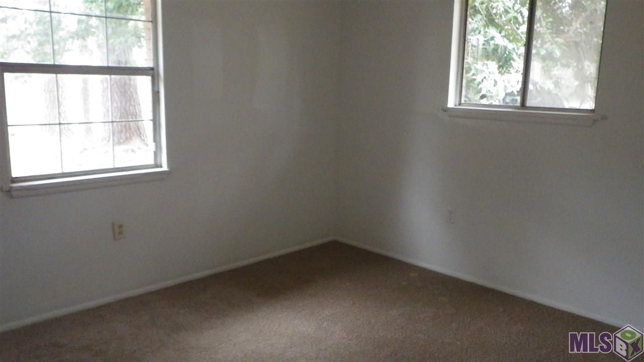 246 Emerald Road Baton Rouge, LA 70810 - Photo 6 of 10