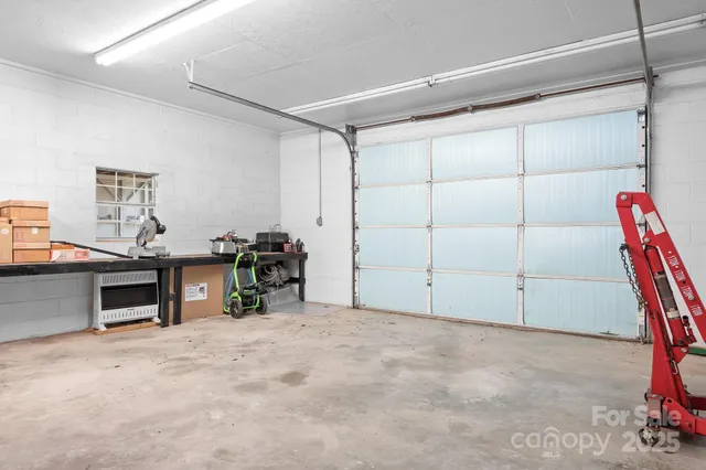 a view of a storage & utility room