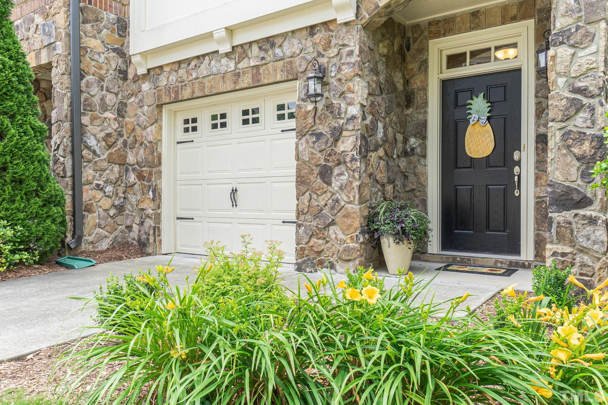 129 Penley Circle Raleigh, NC 27609 - Photo 3 of 43
