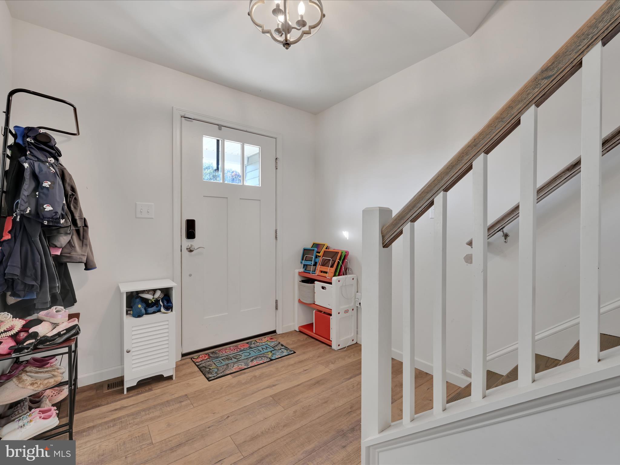 145 Shed Road Douglassville, PA 19518 - Photo 8 of 56 Foyer