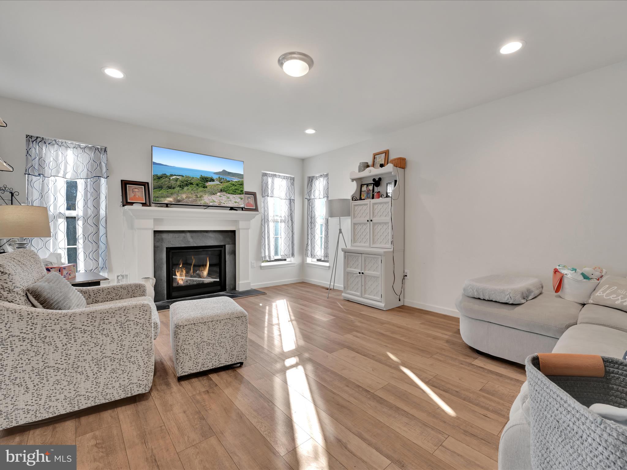 145 Shed Road Douglassville, PA 19518 - Photo 9 of 56 Living Area