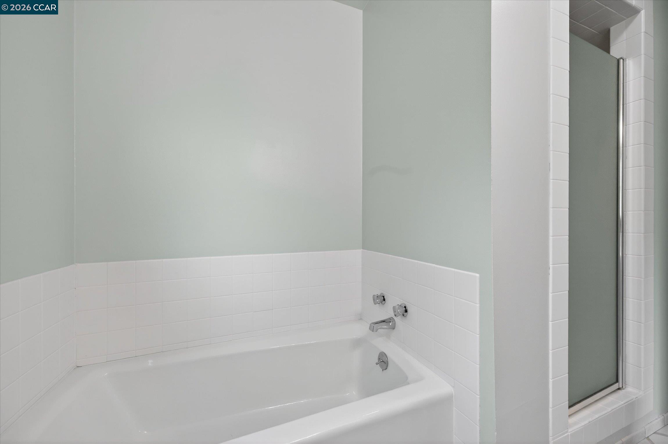 444 Edwards Street Crockett, CA 94525 - Photo 17 of 27