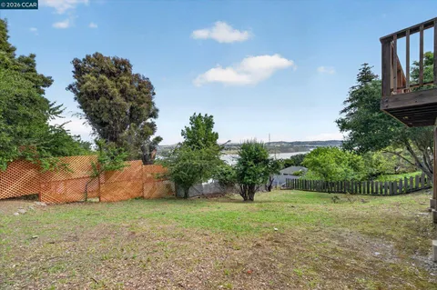 $639,000 | 444 Edwards Street, Crockett, CA 94525