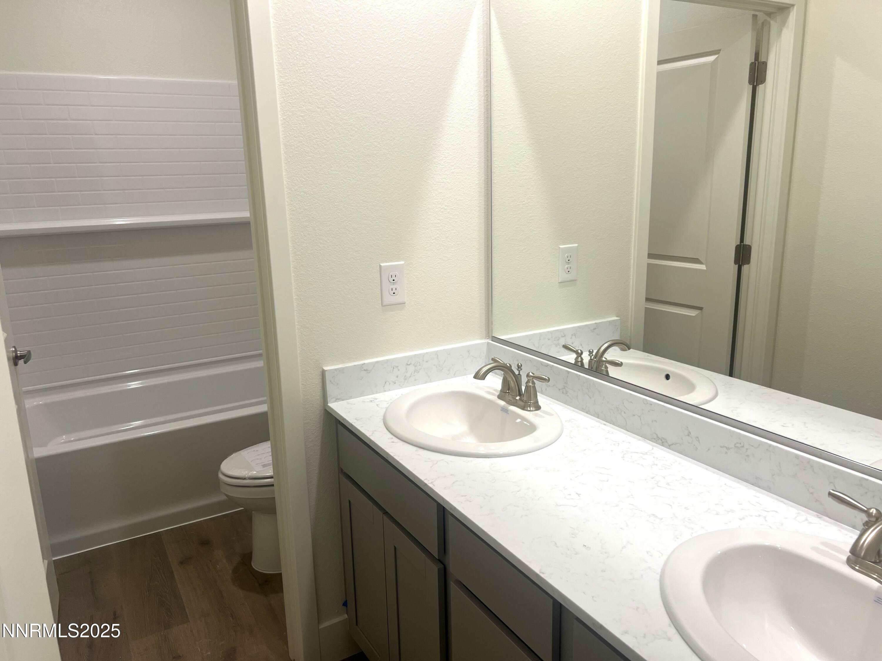 6182 Lazy Mdw Way Sparks, NV 89436 - Photo 6 of 8 IMG_2811 (1)