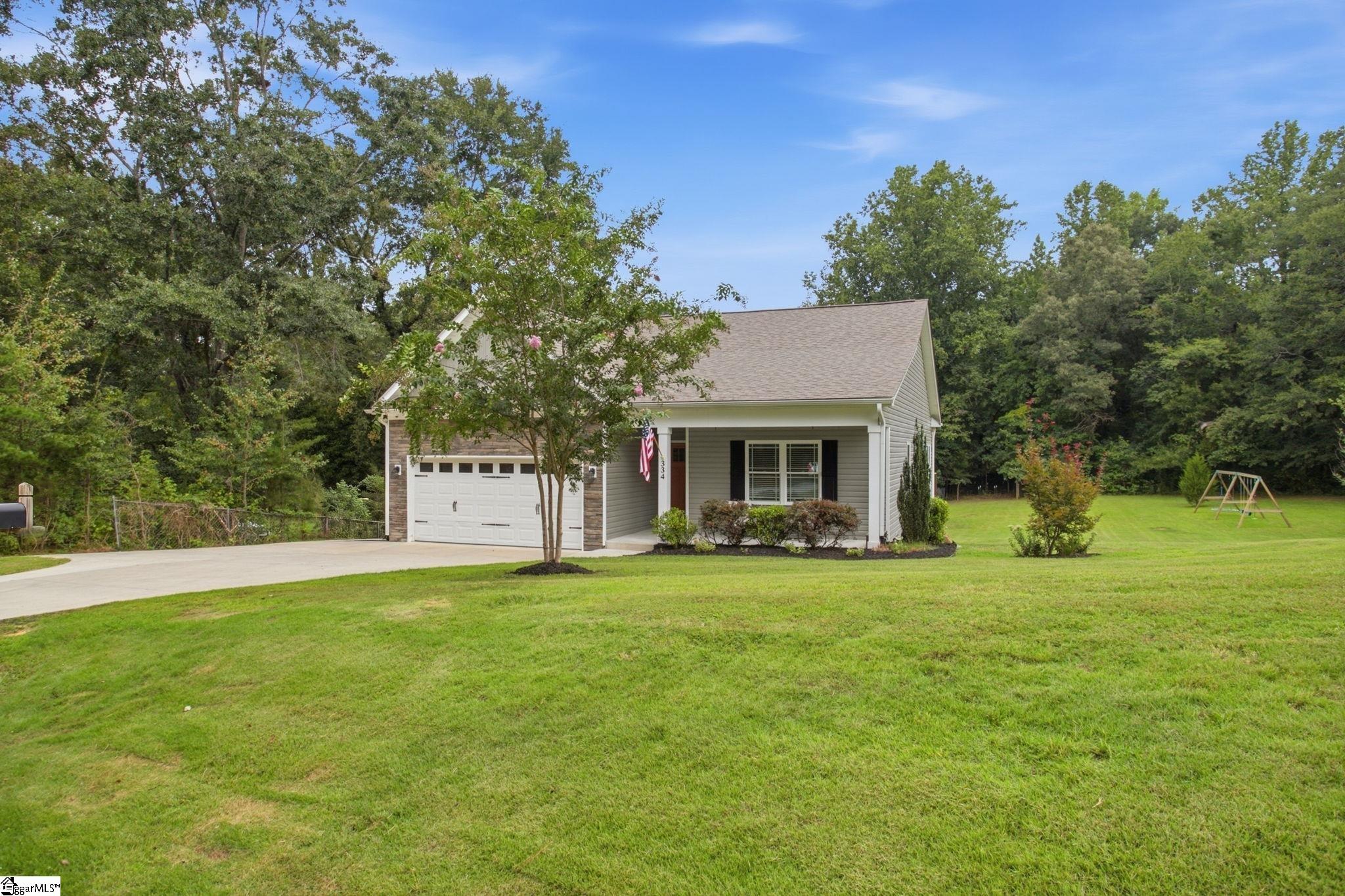 334 Tugaloo Road Travelers Rest, SC 29690 - Photo 3 of 29 Gallery Image 3