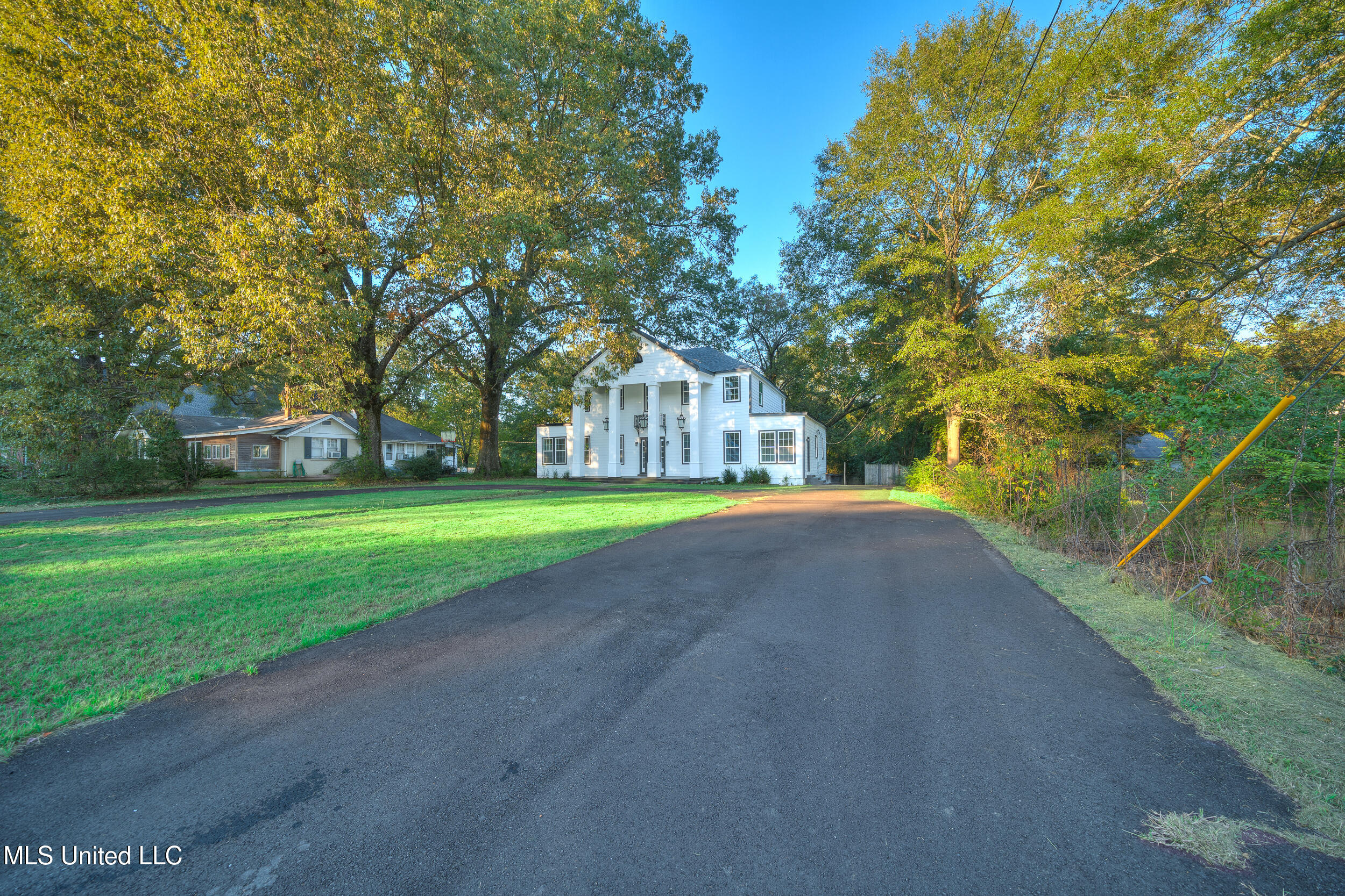 586 Central Avenue Coldwater, MS 38618 - Photo 5 of 30 586 Central Ave Coldwater Ext-3