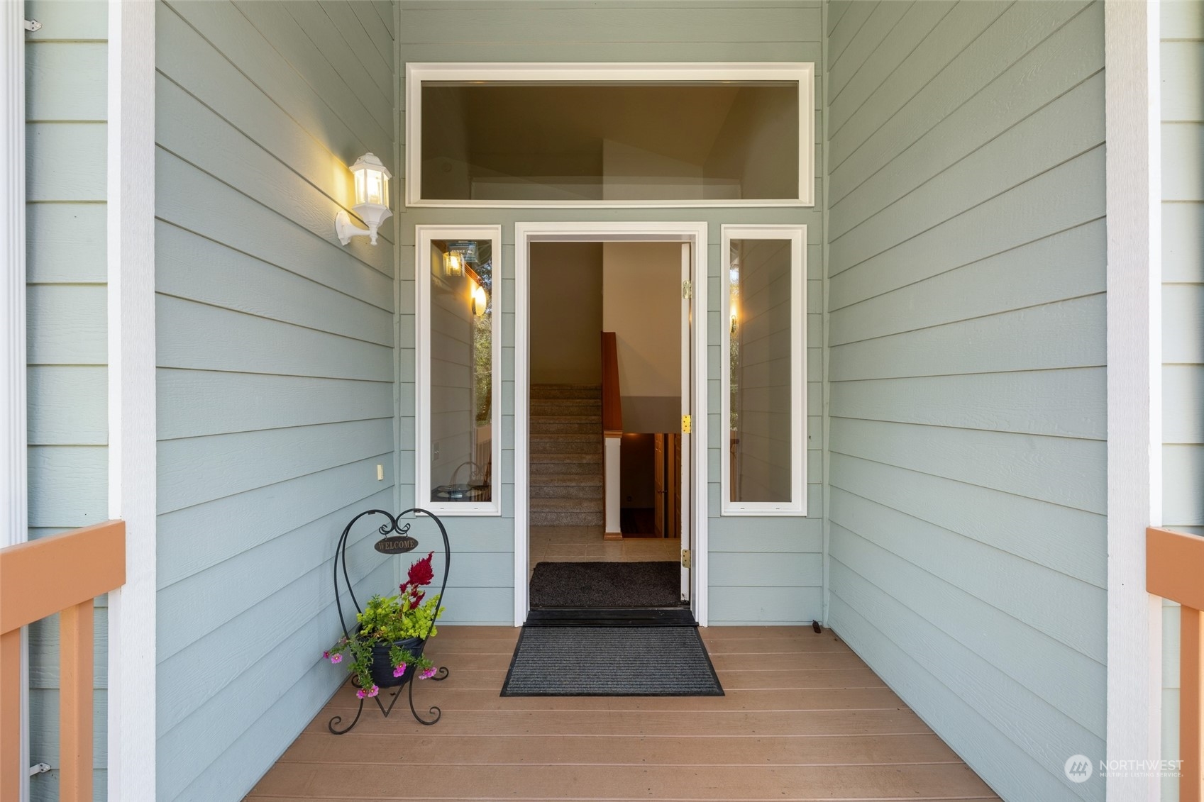 4857 Reindeer Road Freeland, WA 98249 - Photo 3 of 32 Gallery Image 3