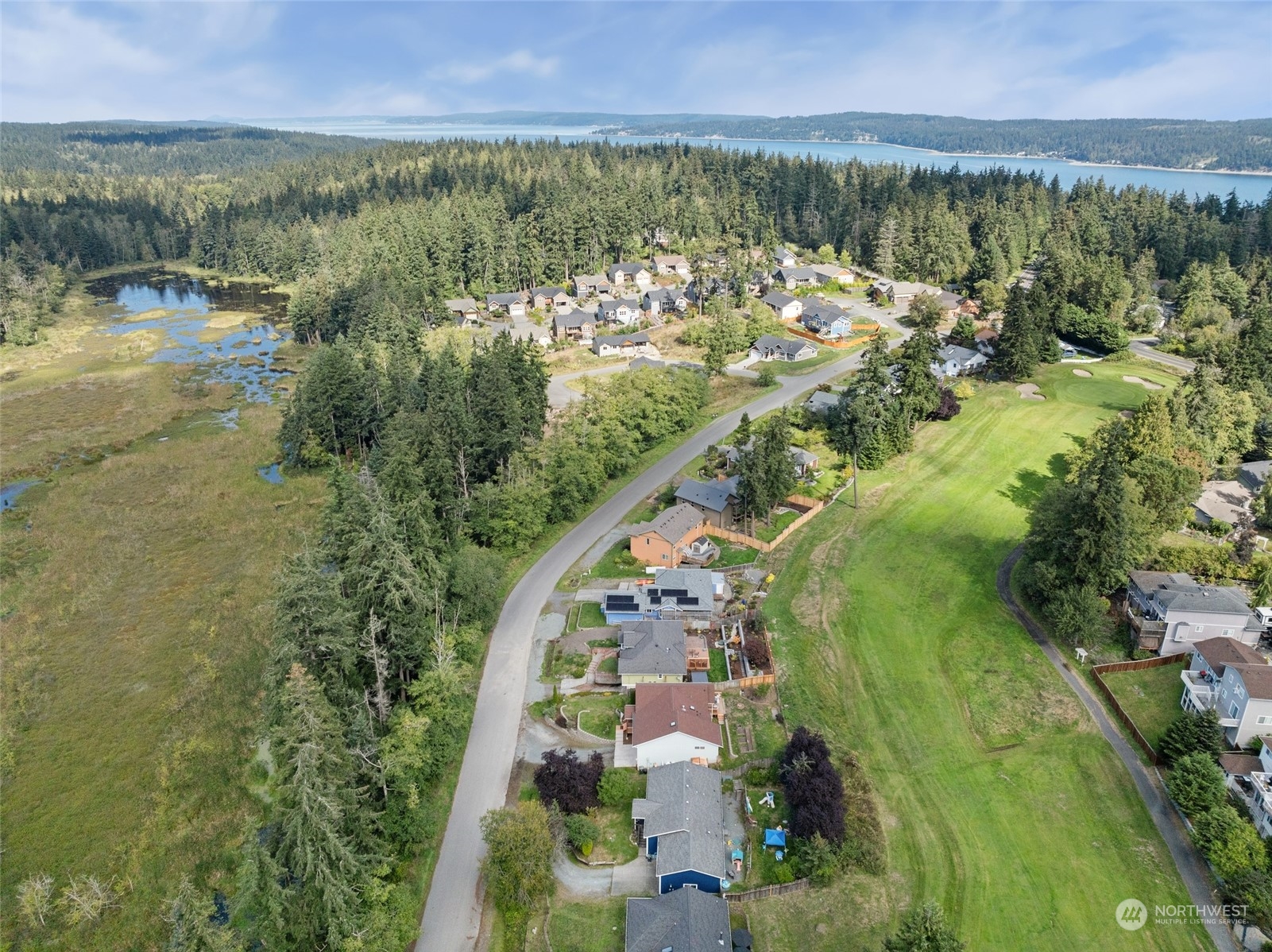 4857 Reindeer Road Freeland, WA 98249 - Photo 4 of 32 Gallery Image 4