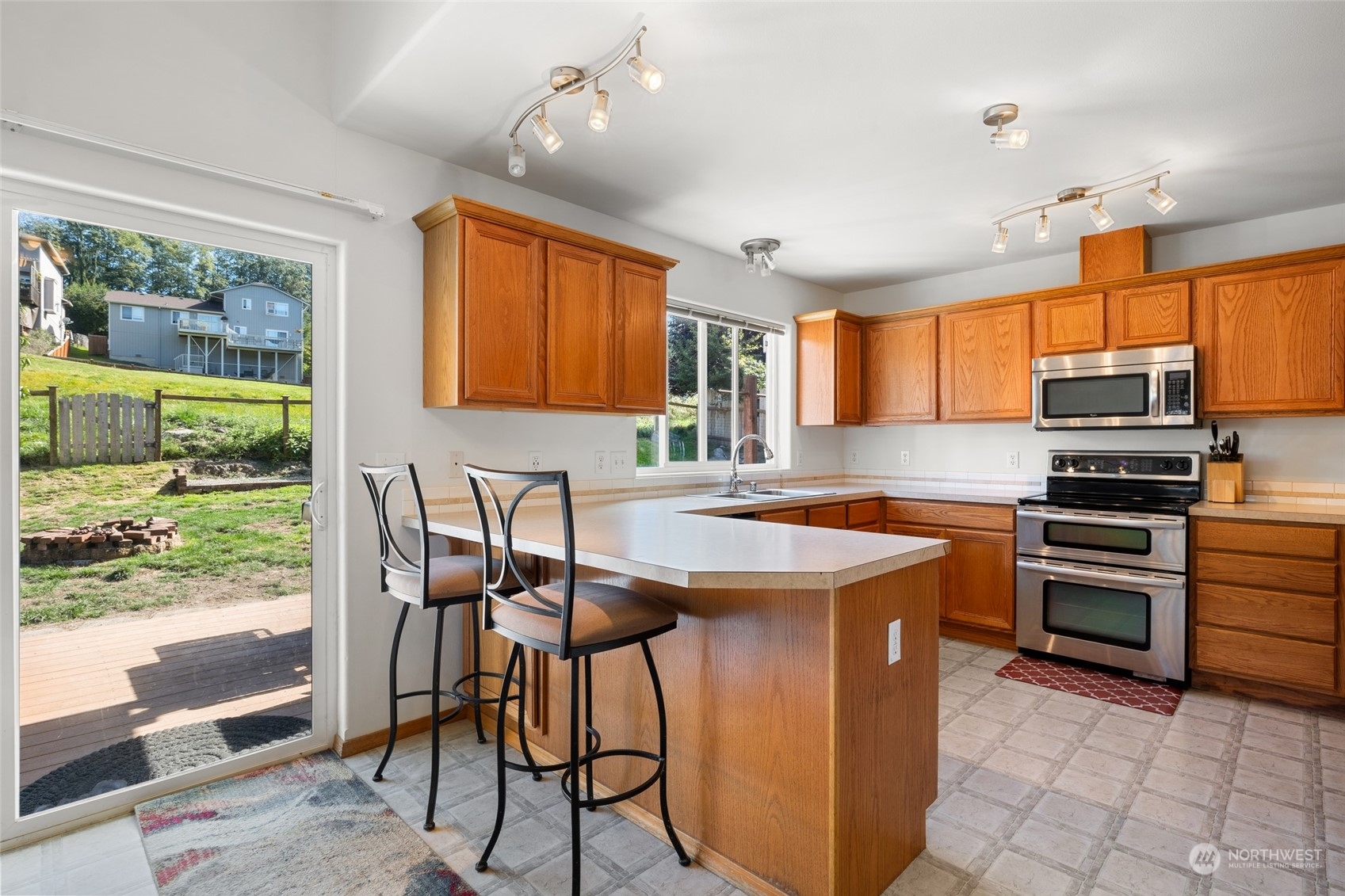 4857 Reindeer Road Freeland, WA 98249 - Photo 5 of 32 Gallery Image 5