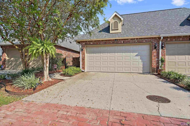 $279,900 | 40117 Champion Tif Drive, Gonzales, LA 70737