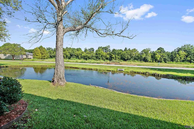 $279,900 | 40117 Champion Tif Drive, Gonzales, LA 70737