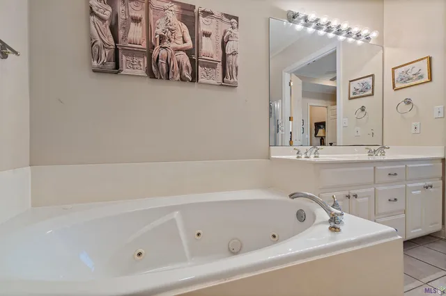 $279,900 | 40117 Champion Tif Drive, Gonzales, LA 70737