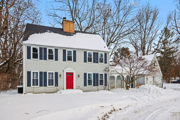$400,000 | 200 Golf View Drive, Plainwell, MI 49080