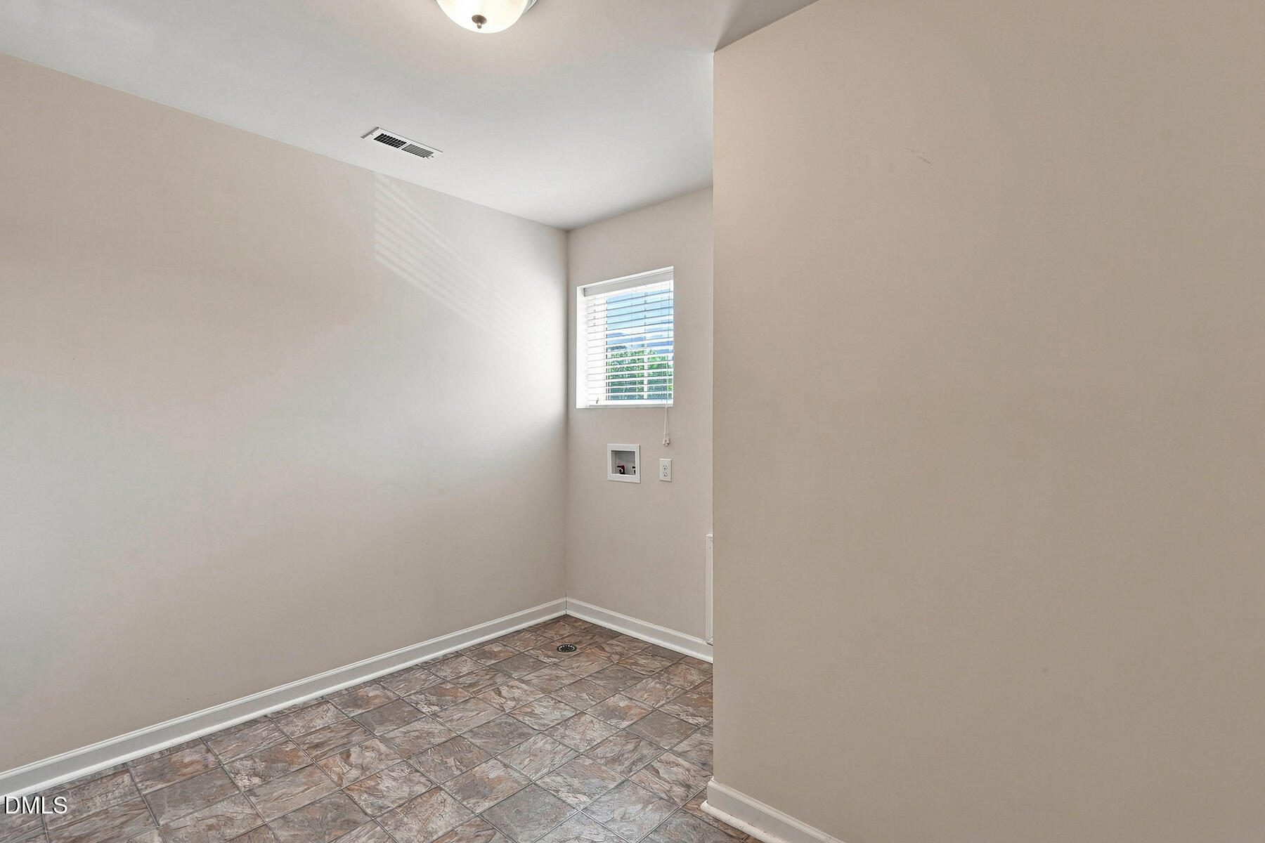 8147 Feldwig Place Raleigh, NC 27616 - Photo 22 of 32 8147FeldwigPl-64