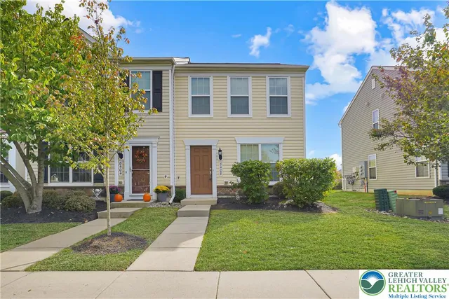 $2,100 | 8408 Saylor Court, Breinigsville, PA 18031