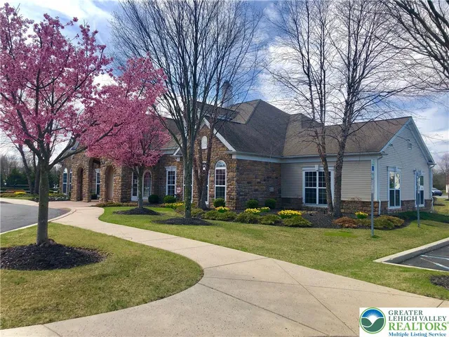 $2,100 | 8408 Saylor Court, Breinigsville, PA 18031