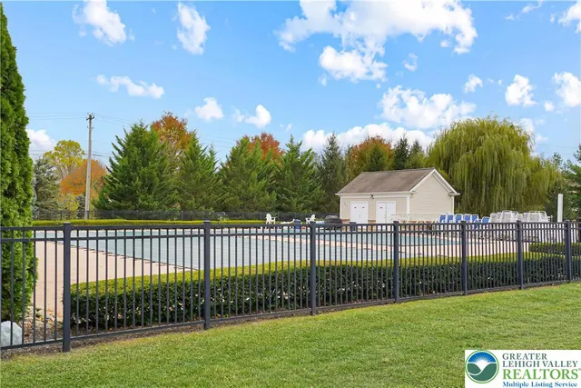 $2,100 | 8408 Saylor Court, Breinigsville, PA 18031