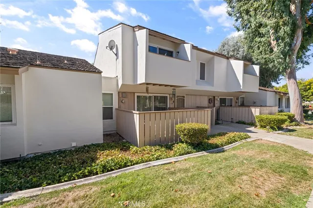 $710,000 | 329 Surry Court, Brea, CA 92821
