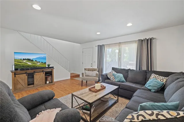 $710,000 | 329 Surry Court, Brea, CA 92821