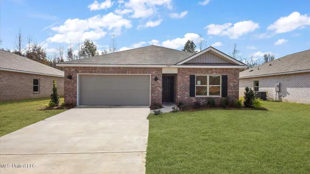 $239,900 | 240 Trace Drive, Pearl, MS 39208