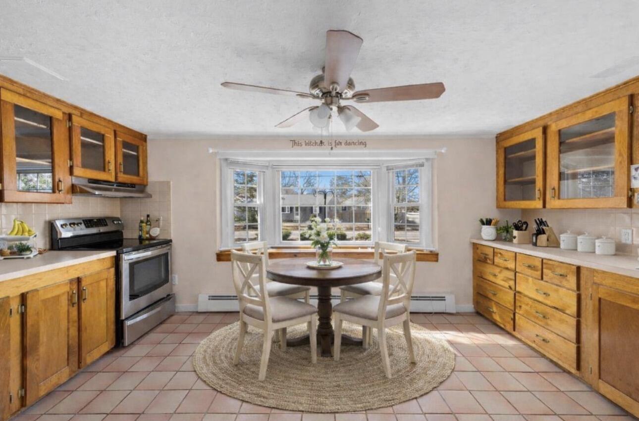 41 Depot Road West West Harwich, MA 02671 - Photo 8 of 44 IMG_4967