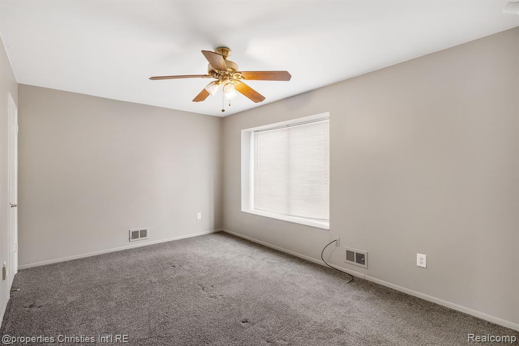 1413 Oakbrook Rochester Hills Rochester, MI 48307 - Photo 22 of 30