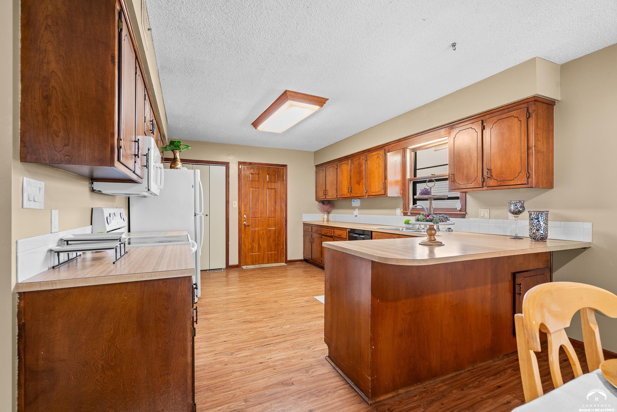 1701 East 24th Street Lawrence, KS 66046 - Photo 11 of 42