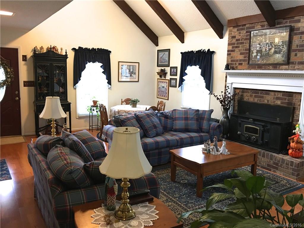 718 Stoney Point Road Kings Mountain, NC 28086 - Photo 4 of 23 Gallery Image 4