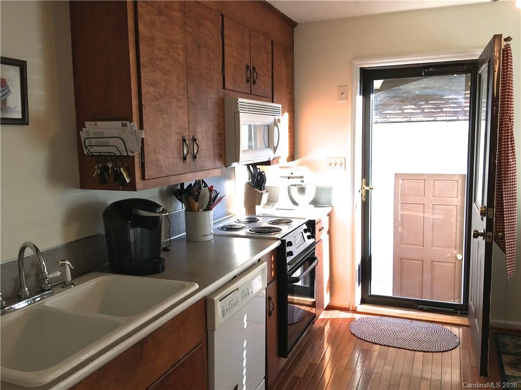 718 Stoney Point Road Kings Mountain, NC 28086 - Photo 5 of 23 Gallery Image 5