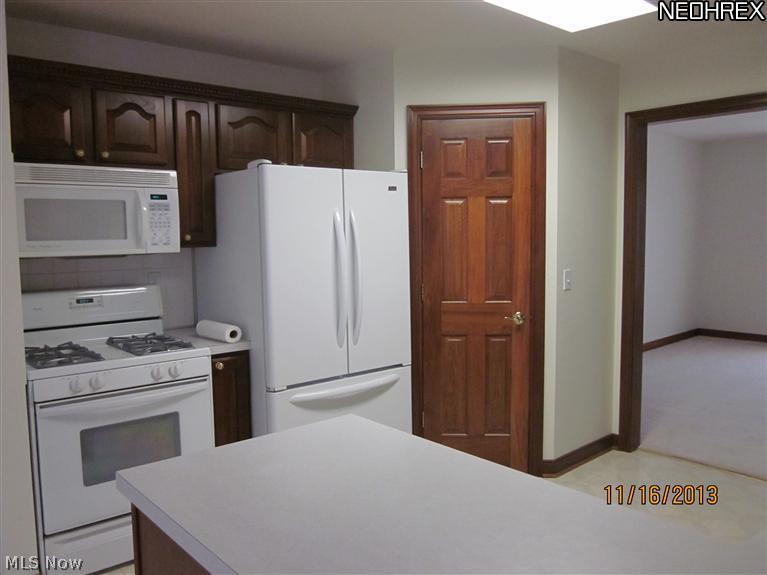 924 Bridge Road Akron, OH 44312 - Photo 4 of 16 Gallery Image 4