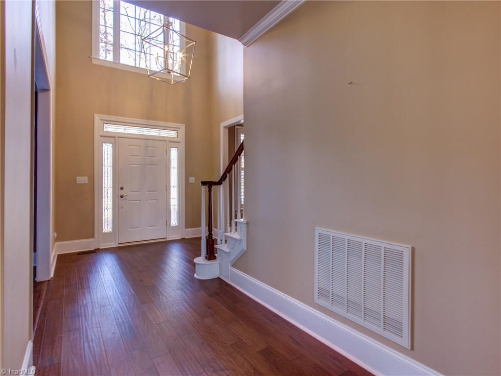 8505 Rosedale Drive Oak Ridge, NC 27310 - Photo 4 of 30