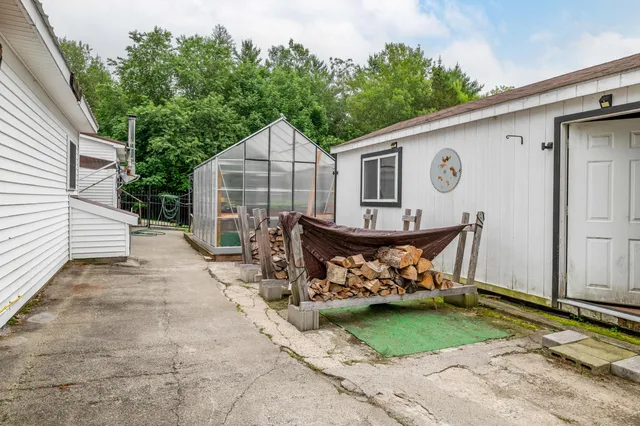 $399,999 | 230 West Old Main Road, Lowell, ME 04493