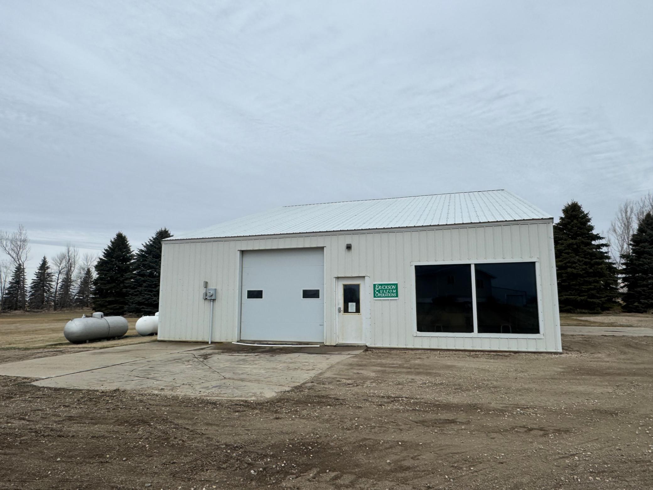 402 Main Avenue Hope, ND 58046 - Photo 23 of 33