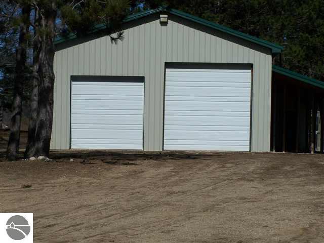 8684 West County Line Road Buckley, MI 49620 - Photo 2 of 7 1714111-1.JPG