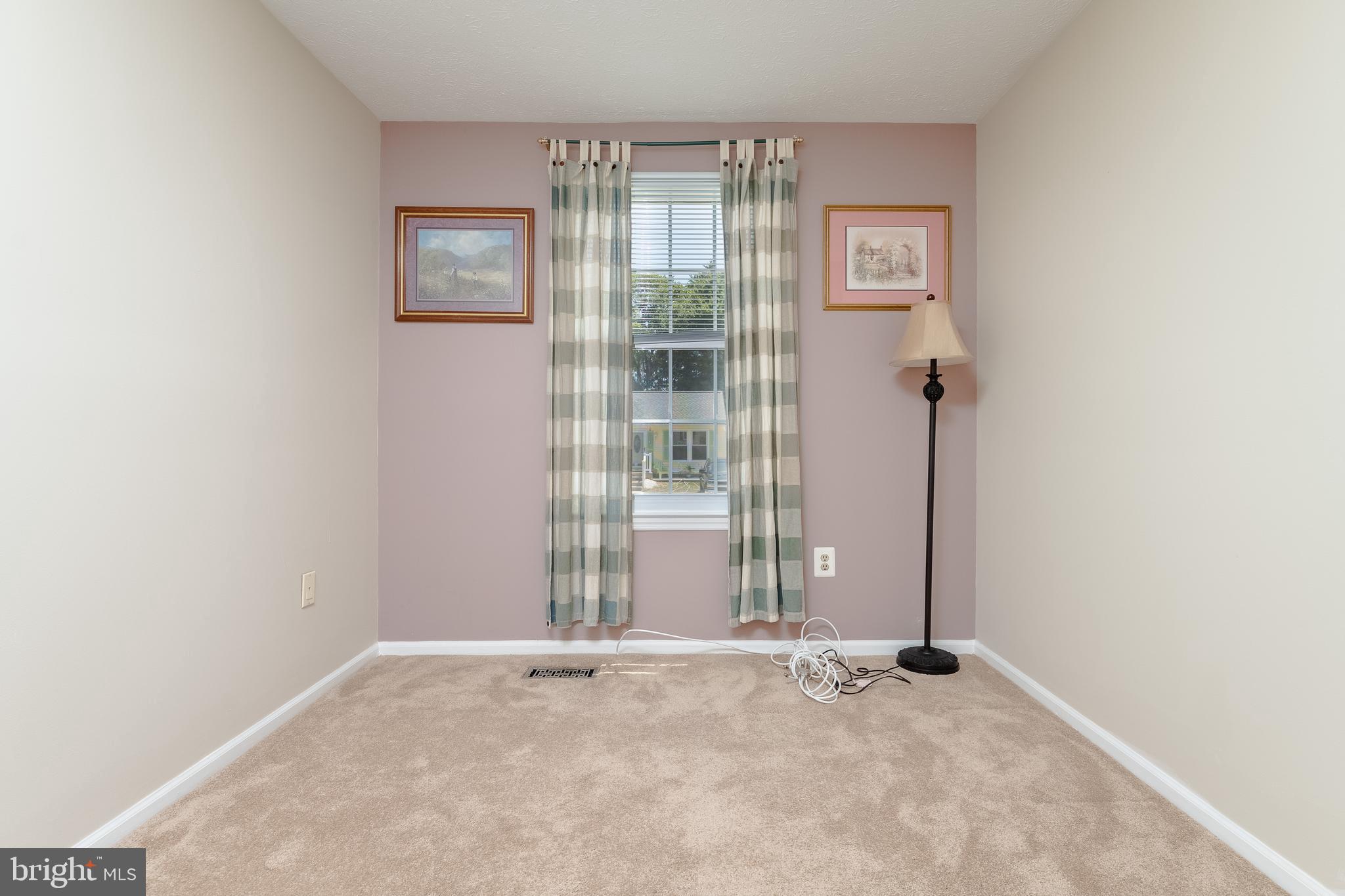 52 Yew Road Baltimore, MD 21221 - Photo 23 of 50