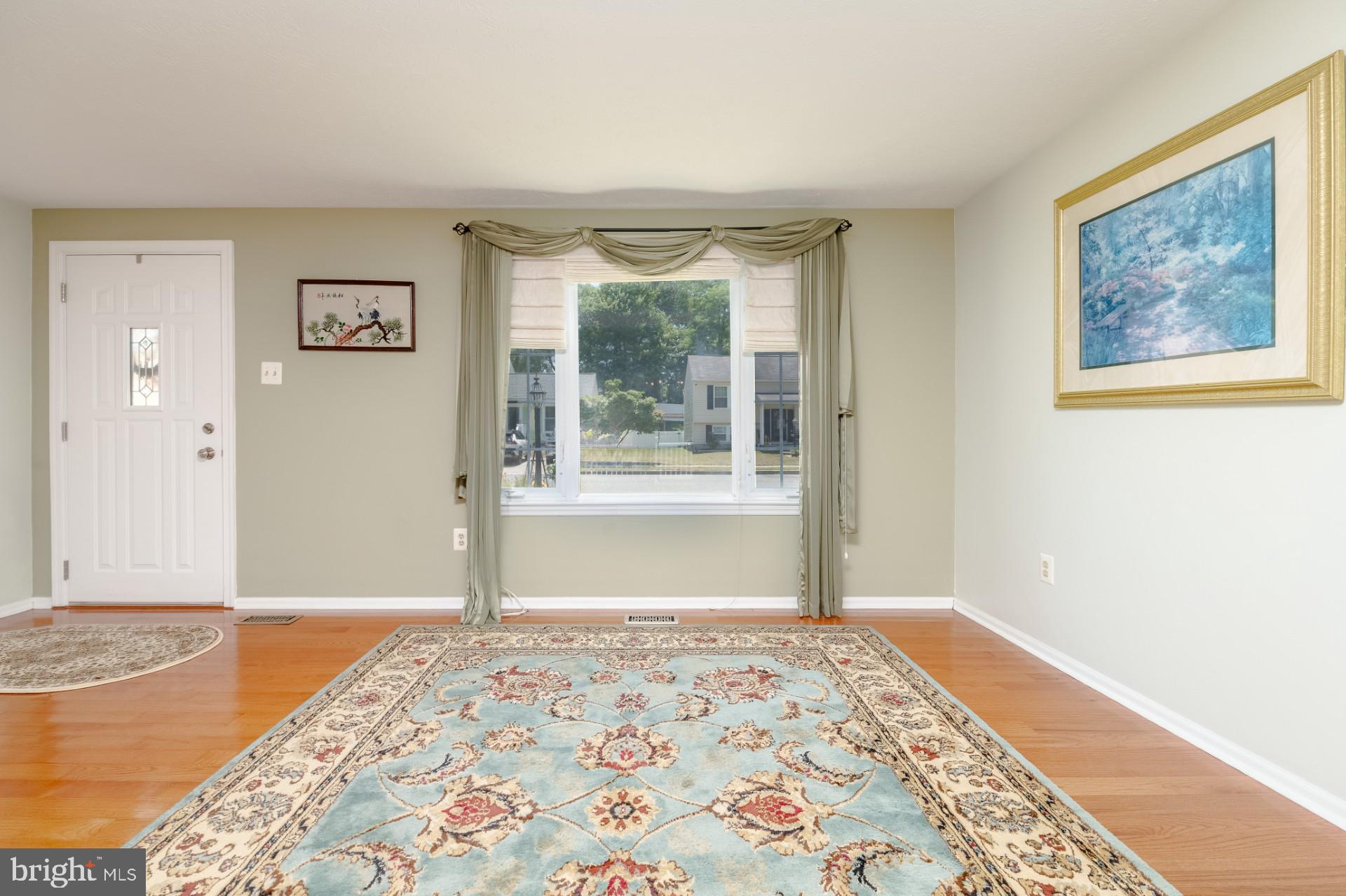 52 Yew Road Baltimore, MD 21221 - Photo 3 of 50