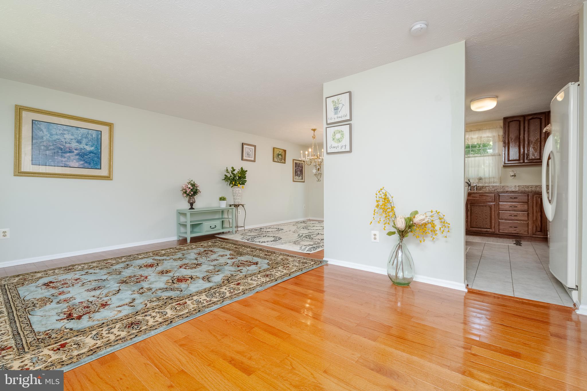 52 Yew Road Baltimore, MD 21221 - Photo 7 of 50